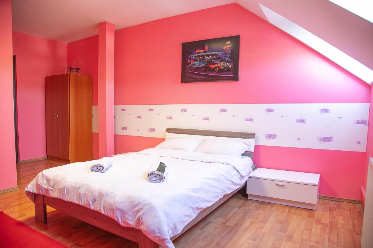 Xxl-House Appartement Târgu-Mureş Buitenkant foto